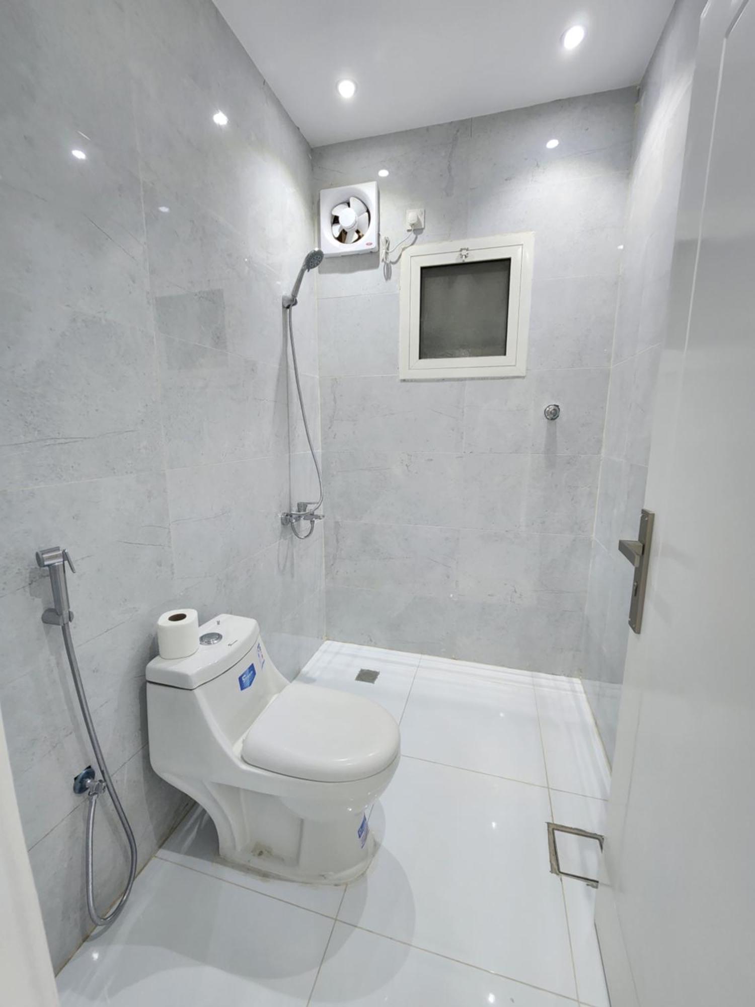 Yaqoot Al Madina Suites Al Awali Экстерьер фото