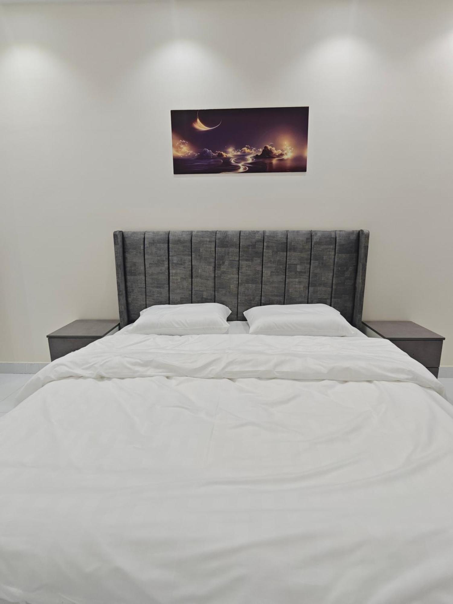 Yaqoot Al Madina Suites Al Awali Экстерьер фото